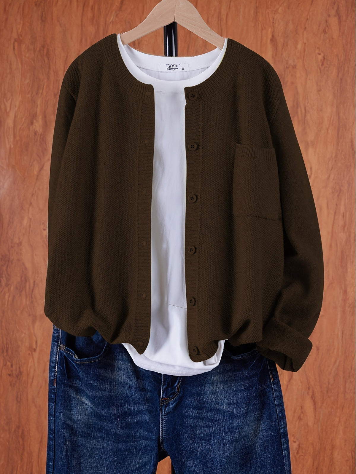 Eugenia | Women's crew-neck cardigan with buttons and pocket
