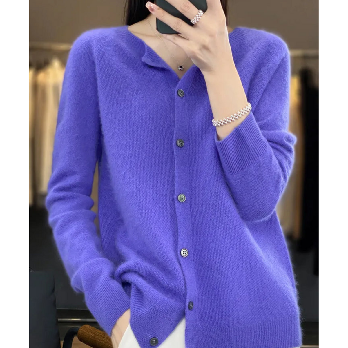 Hannah – Winter Essential Sweater