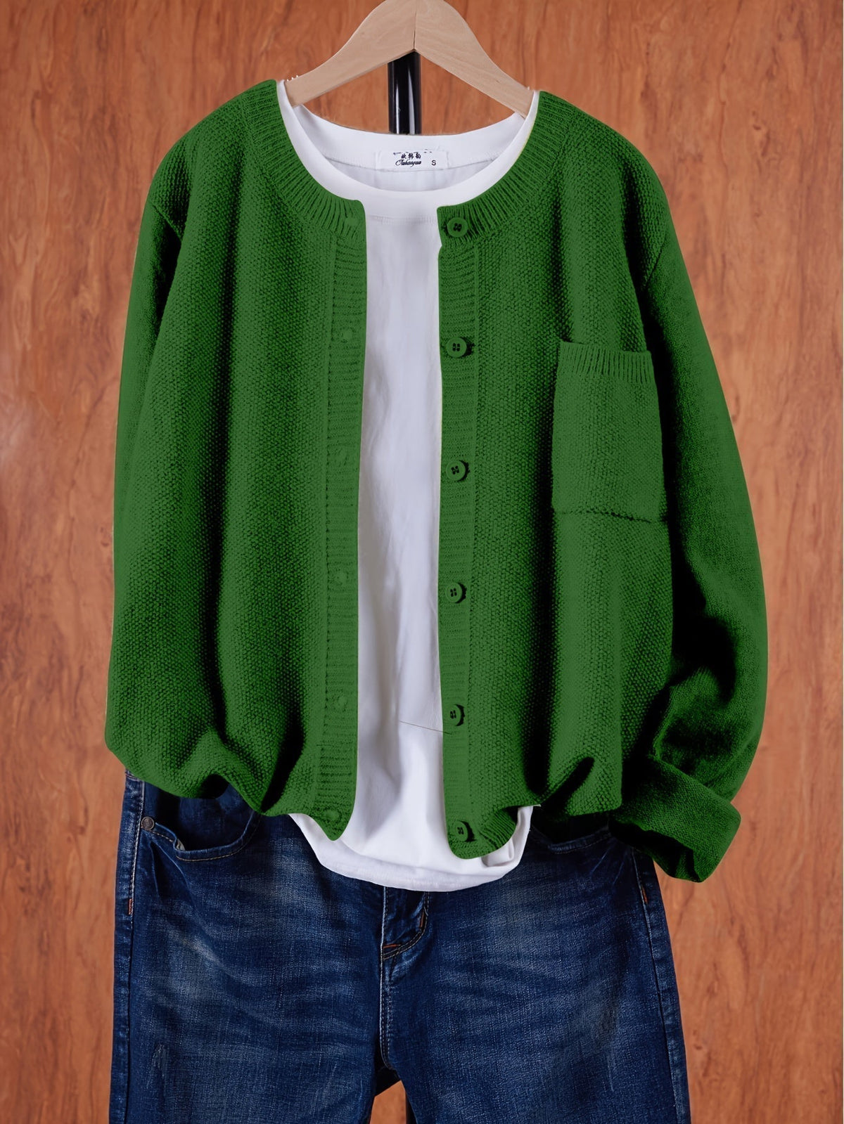 Eugenia | Women's crew-neck cardigan with buttons and pocket
