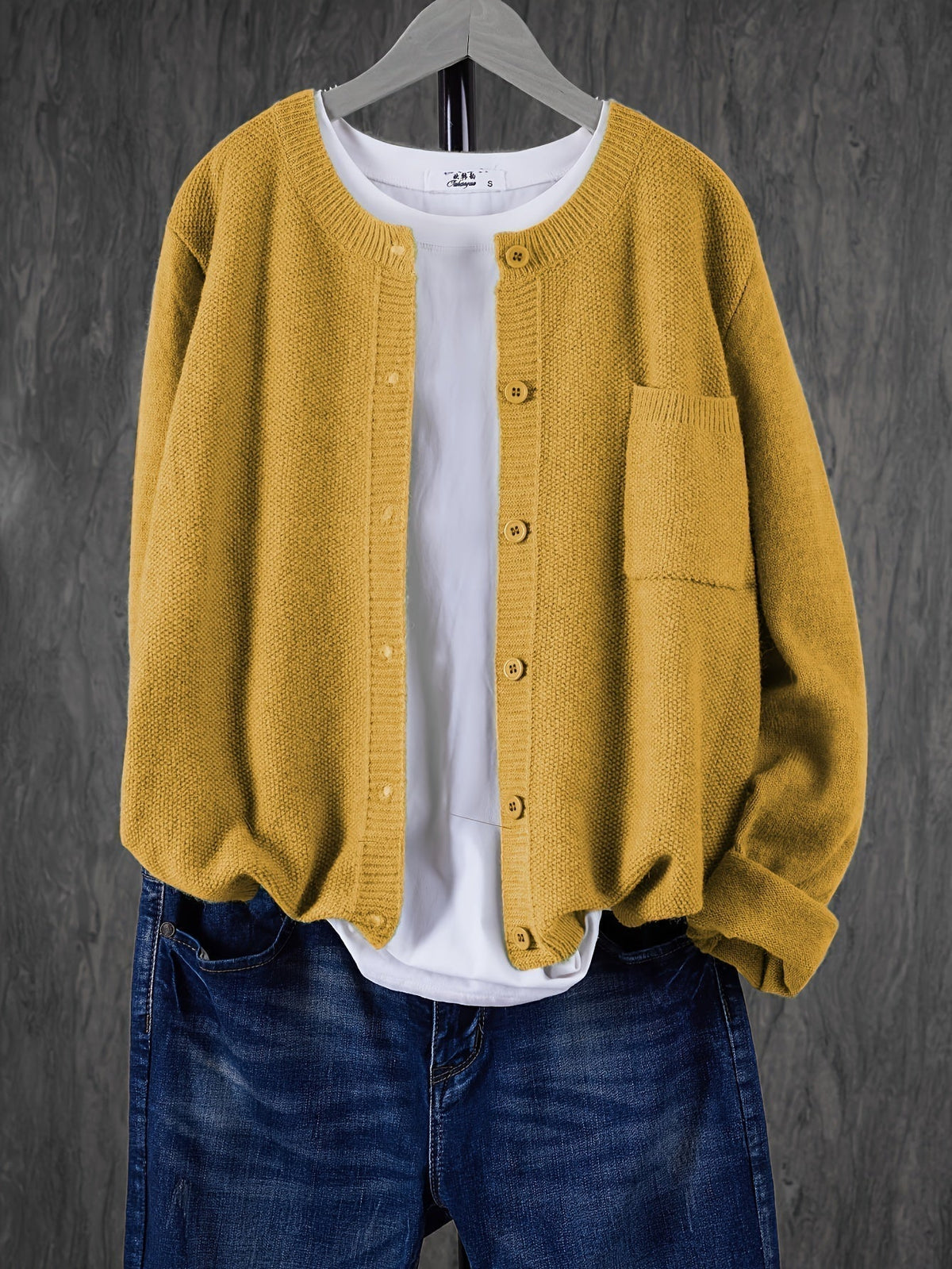 Eugenia | Women's crew-neck cardigan with buttons and pocket