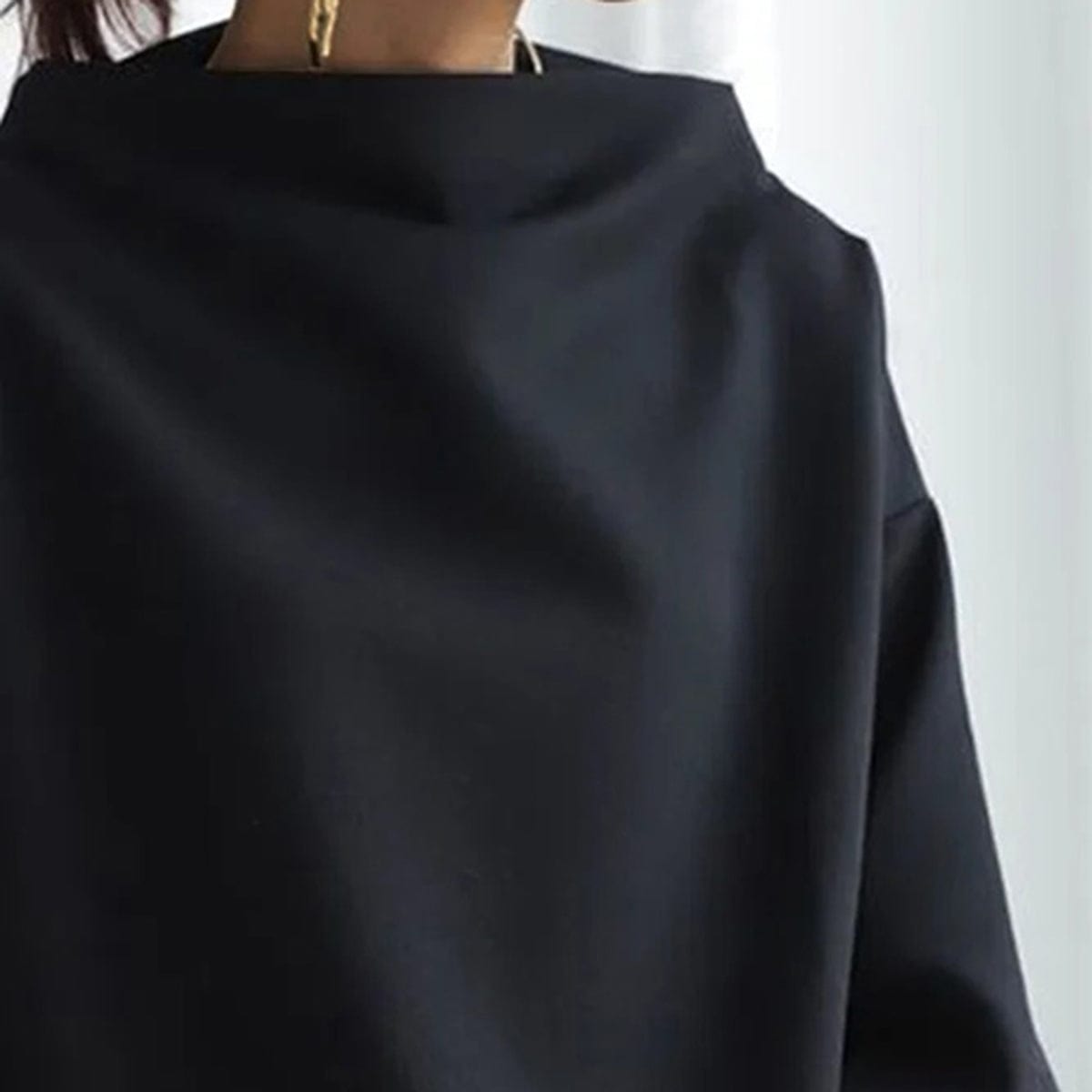 Wanda | High-Neck Soft Knit Top