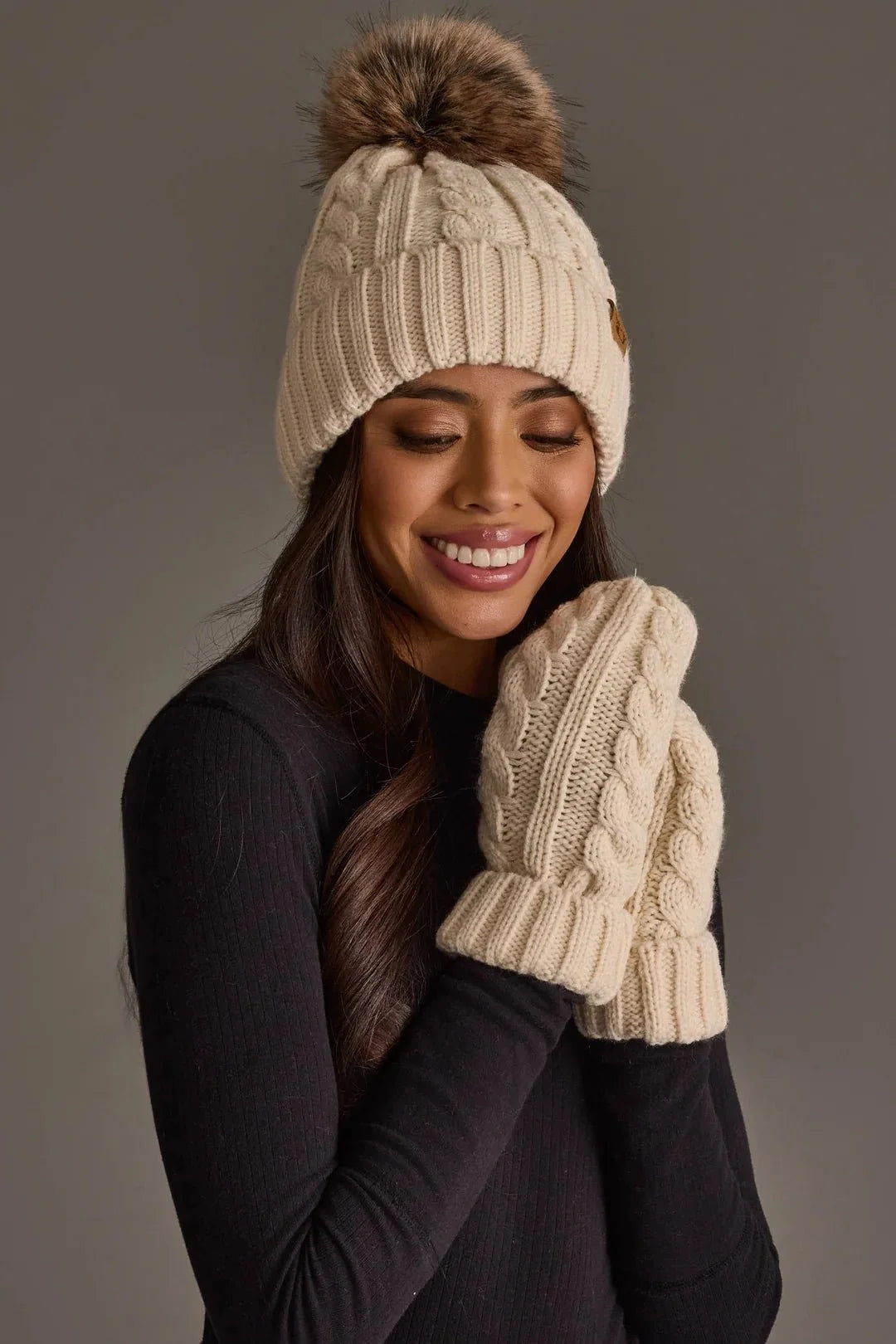 Cable Knit Faux Fur Pom Hat | Cream