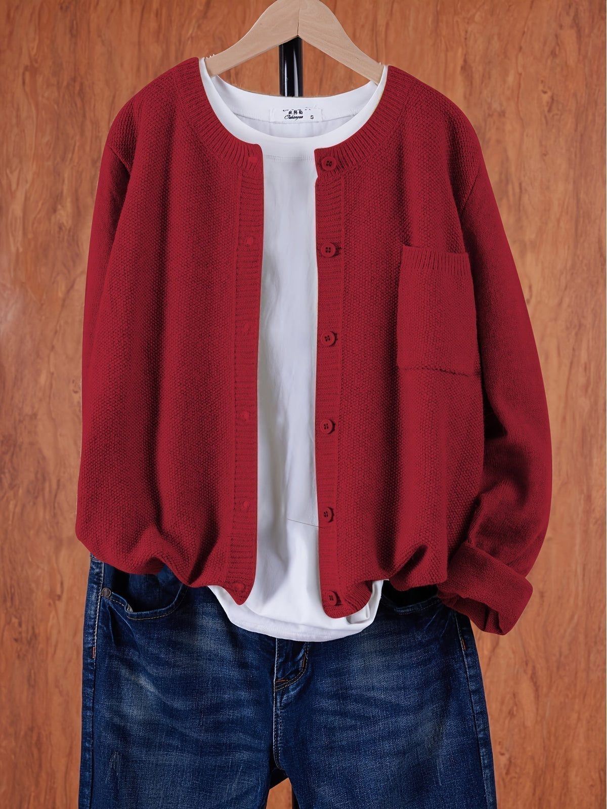 Eugenia | Women's crew-neck cardigan with buttons and pocket